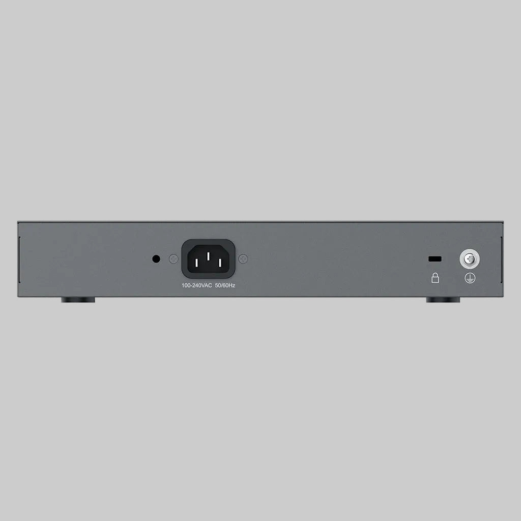 Parte trasera del switch Grandstream GWN7702 con entrada de alimentación eléctrica y conexión a tierra