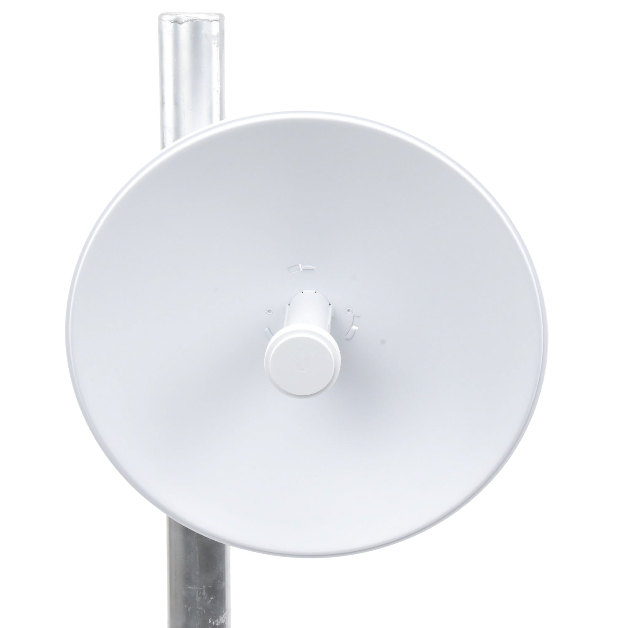 Plato parabólico Ubiquiti PowerBeam M5-400 montado en mástil para transmisión inalámbrica de alta estabilidad