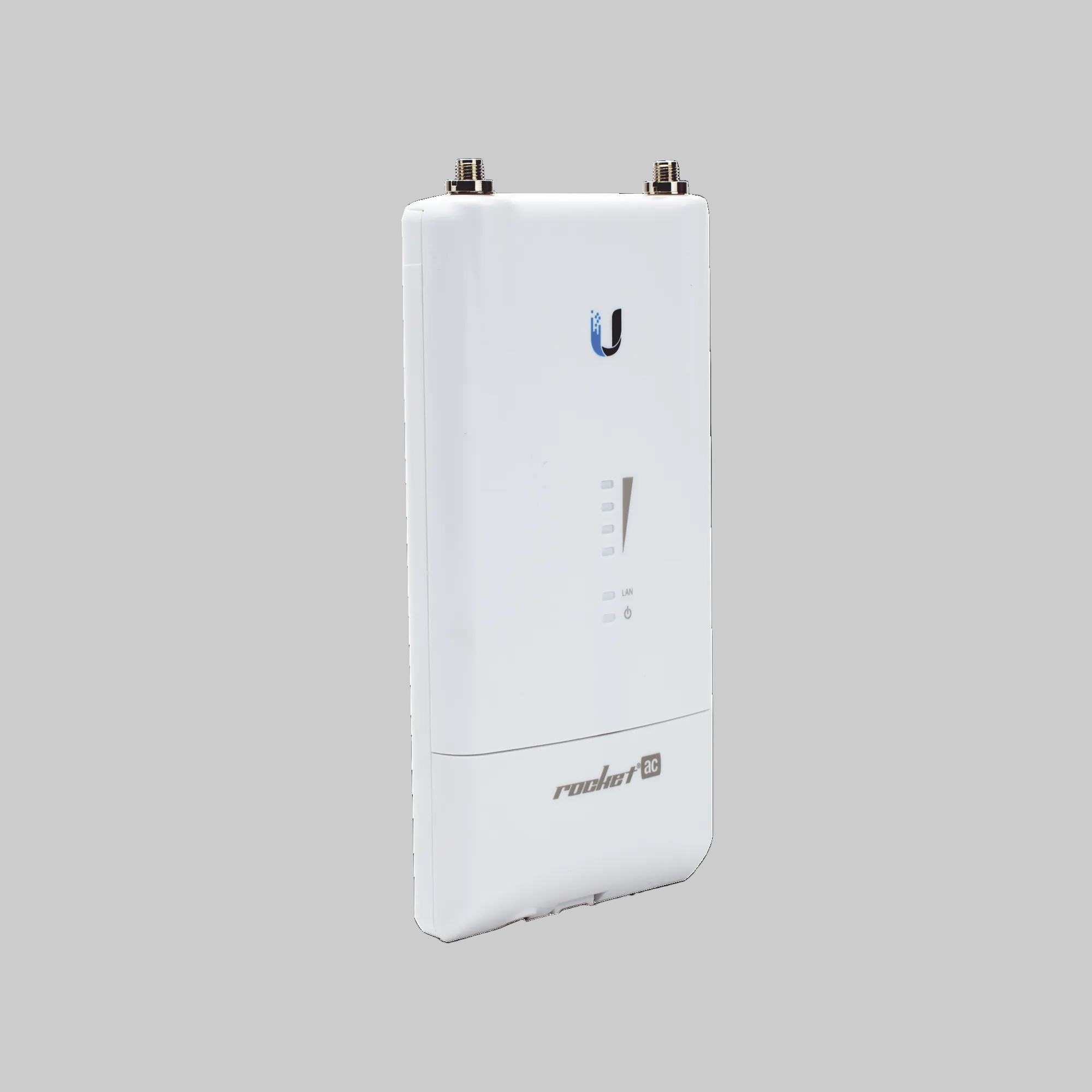 equipo airMAX ac R5AC-LITE 500Mbps vista angular cuerpo blanco para enlaces inalámbricos WISP