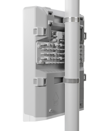 Switch PoE Mikrotik CRS318-16P-2S+OUT, Para Exteriores , netPower 16 GEth PoE RouterOS/SwitchOS