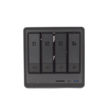 Almacenamiento en red Ugreen NASync DXP4800 Plus instalación de discos duros en bahías