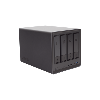 NAS Ugreen DXP4800 Plus interfaz de usuario y panel de control UGOS