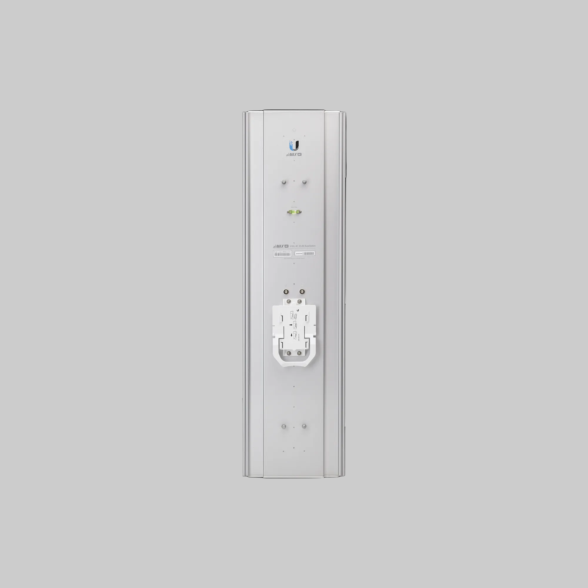 parte trasera antena Ubiquiti AirMax 5AC con soporte metálico y conectores para instalación en torre