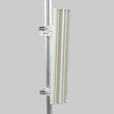 antena airMAX 5GHz 20 dBi Ubiquiti diseño vertical sectorial 90 grados perfil lateral izquierdo