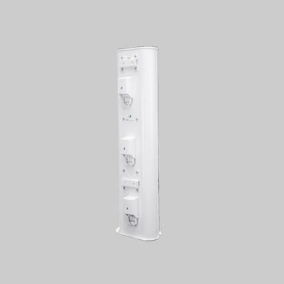 Antena Ubiquiti 5GHz blindada lateral con soporte metálico para instalación exterior en redes de alta densidad