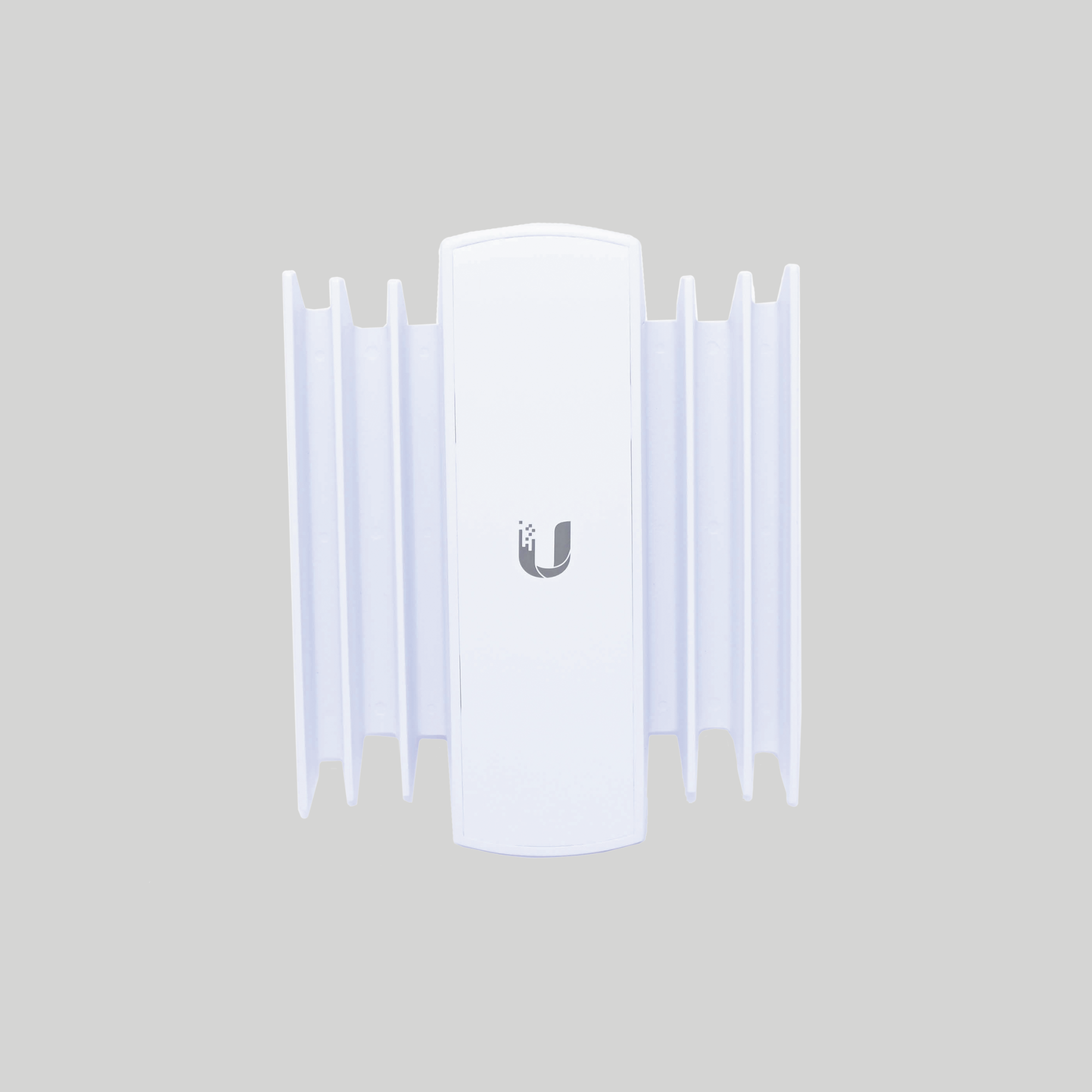 Antena horn Ubiquiti 5GHz base reforzada para montaje en torre ideal para enlaces inalámbricos estables en exterior