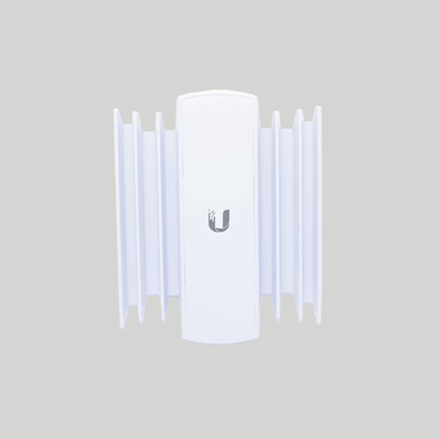 Antena horn Ubiquiti 5GHz base reforzada para montaje en torre ideal para enlaces inalámbricos estables en exterior