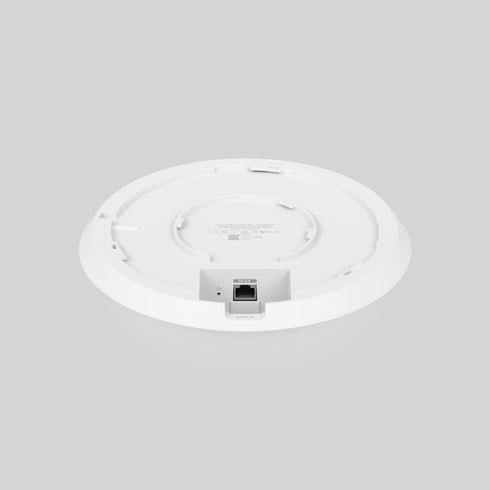 Puerto PoE del Ubiquiti U6 Enterprise UniFi para instalación rápida en redes empresariales WiFi 6E