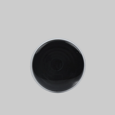 antena Ubiquiti IsoStation IS-5AC frontal con diseño radomo para aislamiento de interferencia en redes WISP