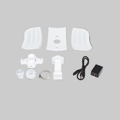 Kit antena Ubiquiti 23 dBi incluye PoE, abrazadera y piezas de montaje para instalación inalámbrica exterior