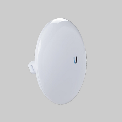 Antena NanoBeam Gen2 perfil lateral con montaje integrado ideal para enlaces largos entre edificios
