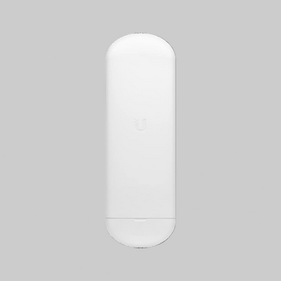 ubiquiti ns-5ac parte trasera cpe 5ghz carcasa compacta para instalación exterior