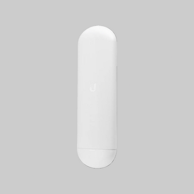 nanostation 5ac ubiquiti ns-5ac cpe 5ghz diseño compacto blanco vista frontal