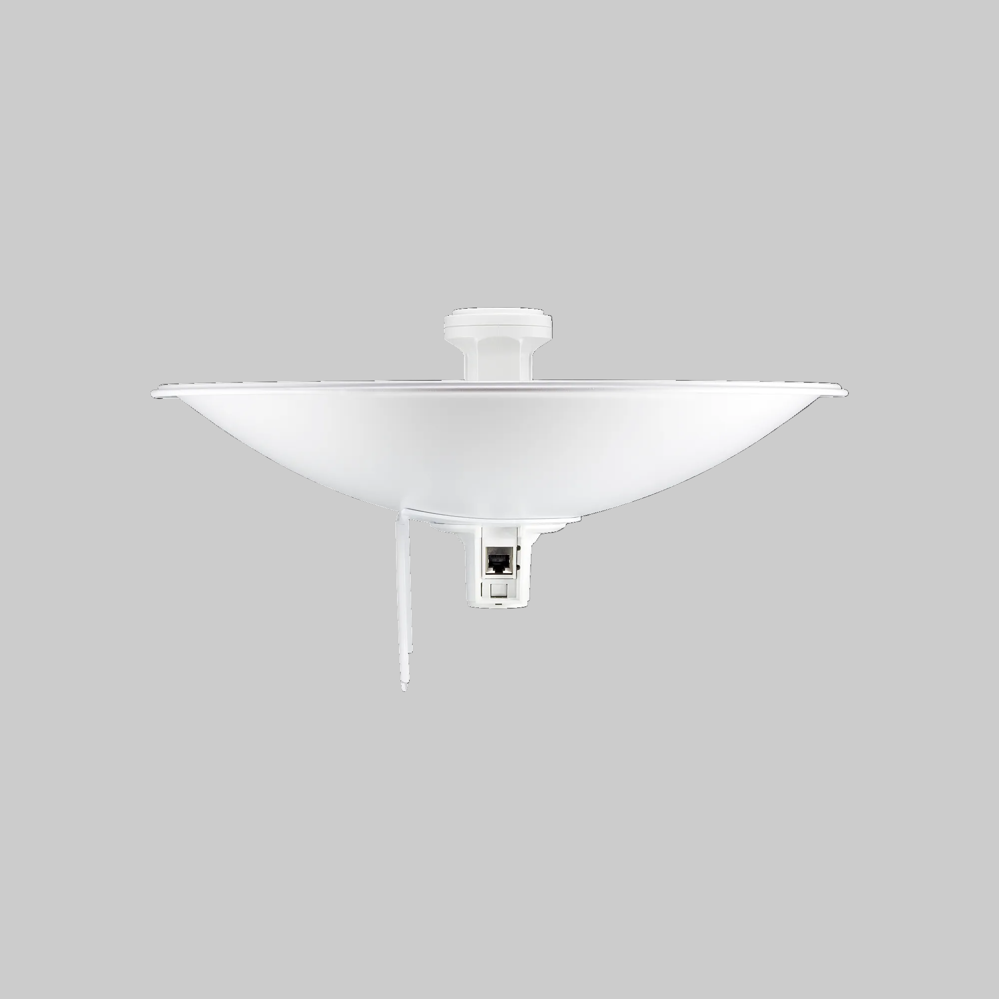 ubiquiti pbe-m5-300 vista inferior con puerto ethernet y soporte de montaje para instalación exterior 5ghz