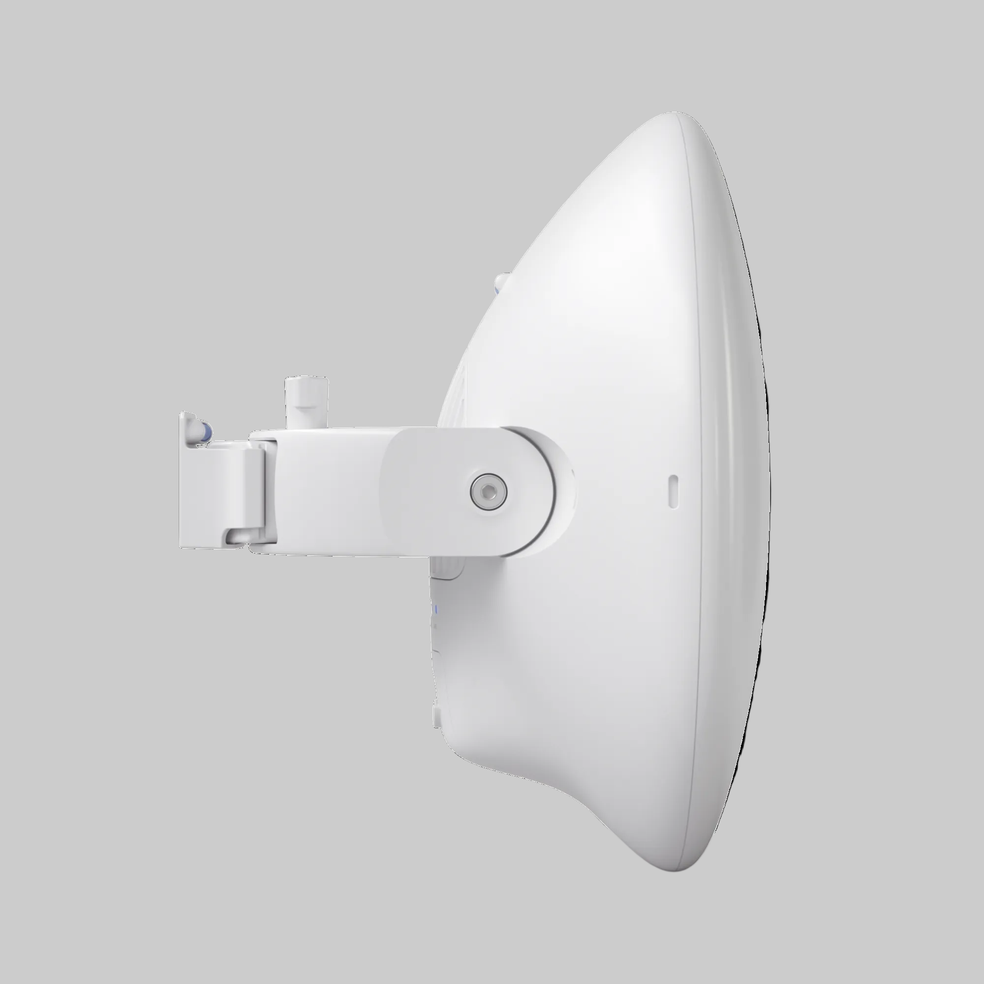 uisp wave nano vista frontal lateralizada con carcasa redonda blanca para enlace inalámbrico exterior