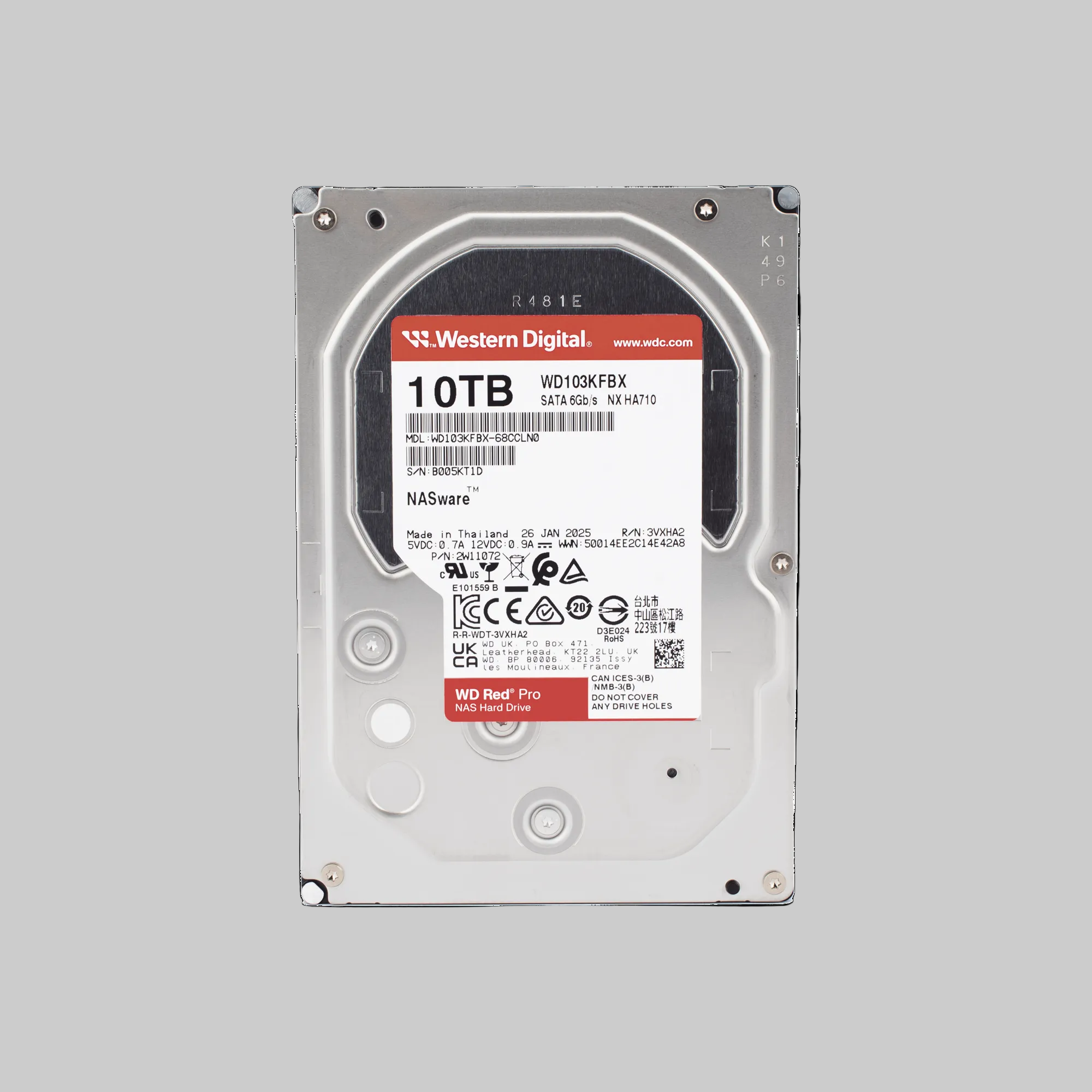 Vista frontal WD Red Pro 10TB con etiqueta técnica y capacidad visible para almacenamiento NAS empresarial