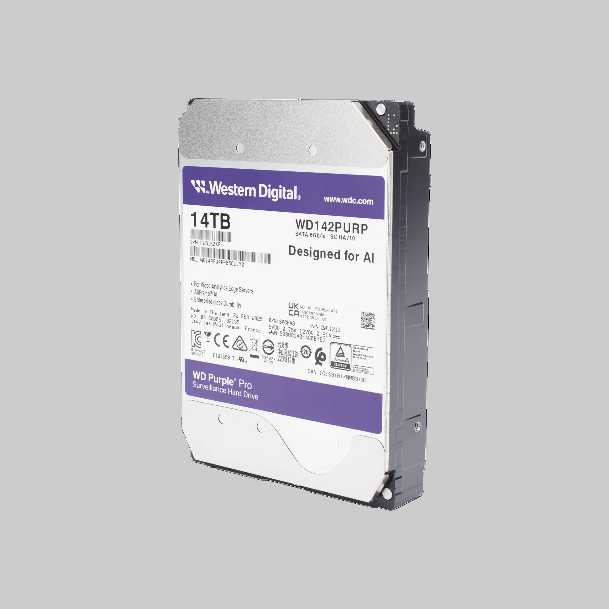 WD Purple Pro 14TB en ángulo mostrando carcasa metálica 3.5 pulgadas para sistemas DVR y NVR